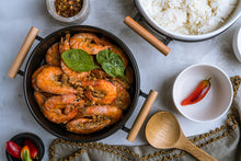 Load image into Gallery viewer, Ceramic Matte Serving Bowl with Wooden Handles
